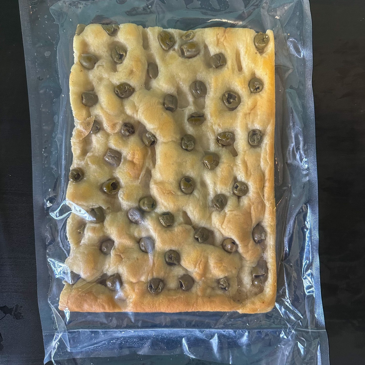 Focaccia ligure all'Olio Extravergine d'Oliva e Olive Verdi