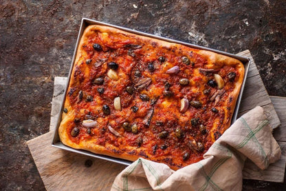 La sardenaria di San Remo artigianale olio evo olive nere capperi pomodoro